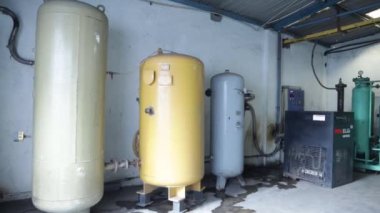 Eski ve paslı metal boru