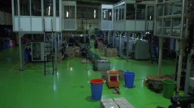 Fabrikada fabrika üretimi