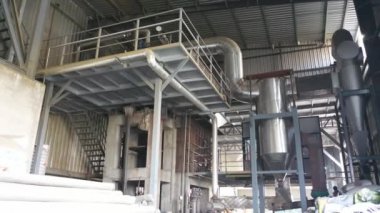 Depoda işlemek için metal boru üretimi