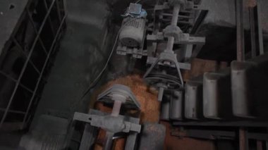 Eski terk edilmiş fabrika binası