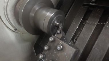 Cnc metal kesimi. Metali metalle kesmek