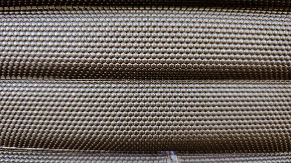 Depodaki çelik borular.