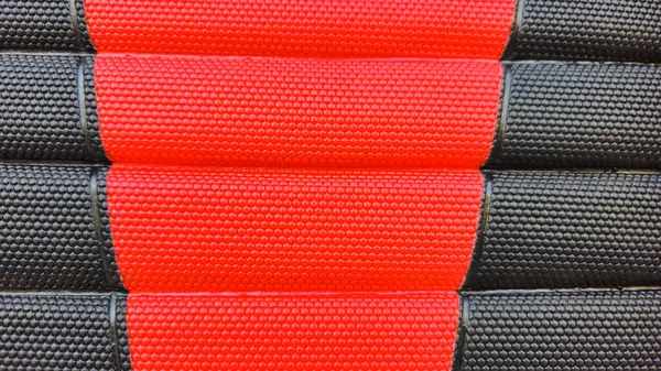 kırmızı ve turuncu plastik hortum