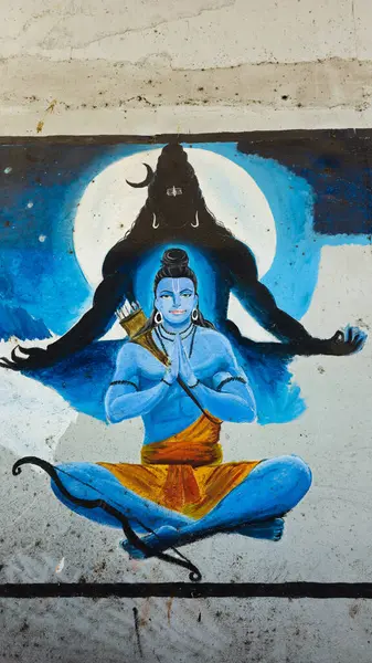 Şehirdeki bir Buda heykelinin yakın plan fotoğrafı.