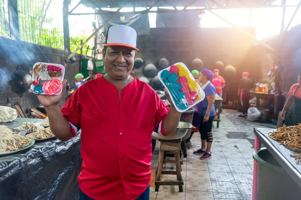 Masaya Nikaragua Daki Atölyesinde Üretilen Şekerleri Gösteren Bir Zanaatkar Şeker — Stok fotoğraf