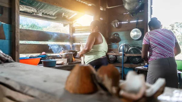 stock image Adult women from indigenous communities in Nicargua, Central America cooking