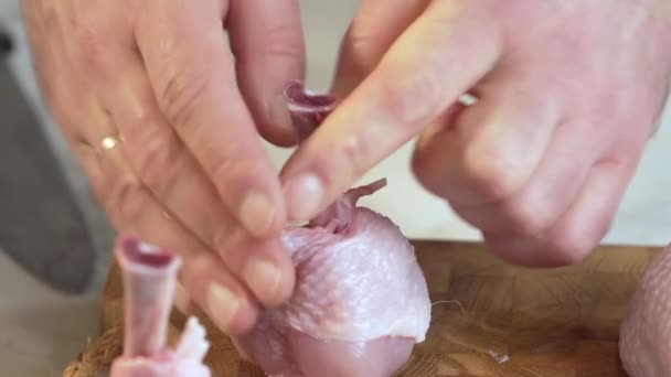 Préparation Plat Poulet Préparation Cuisse Poulet Avant Friture Chef Coupe — Video