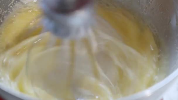 Close Mixing Egg Sugar Metal Bowl Electric Kichen Mixer High — Stock video