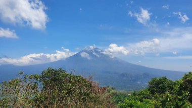 gunung agung di bali