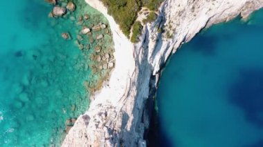 Güzel yaz adası güneşli gün