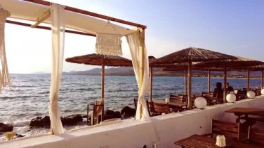 Güzel yaz adası güneşli gün
