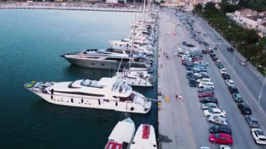 Güzel yaz adası güneşli gün