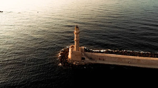 Führendes Licht Einsamer Leuchtturm Der Hoch Über Dem Weiten Meer — Stockfoto