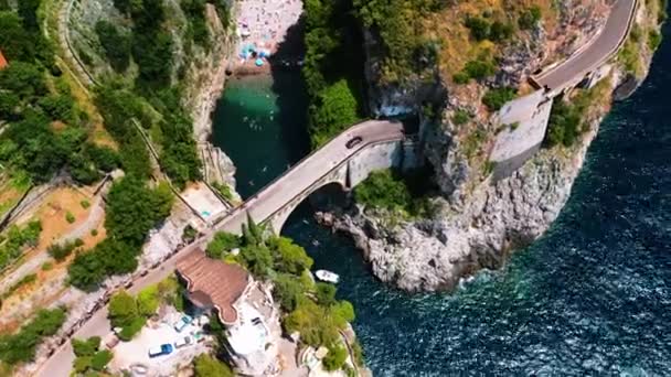 Amalfi Sahili Nin Nefes Kesici Draması Bir Fotoğrafta Yer Aldı — Stok video