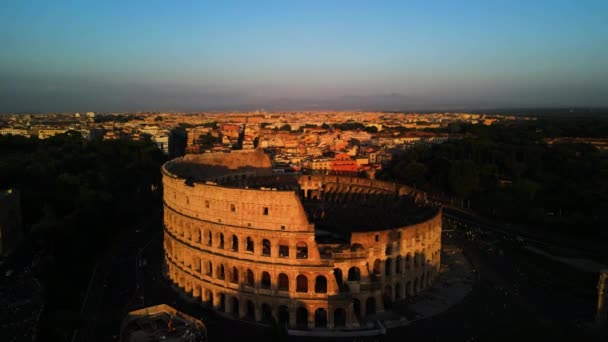 Sunset Siluett Colosseum Majestätisk Antik Amfiteater Utstrålar Det Rika Arvet — Stockvideo