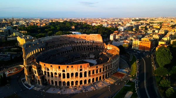 Naplemente Sziluettje Colosseum Egy Fenséges Ősi Amfiteátrum Áradó Gazdag Öröksége — Stock Fotó