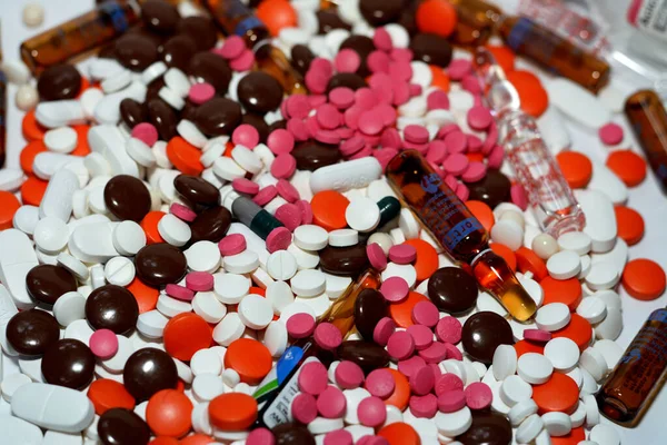 Cairo Egipto Octubre 2022 Pila Diferentes Tabletas Médicas Píldoras Cápsulas — Foto de Stock