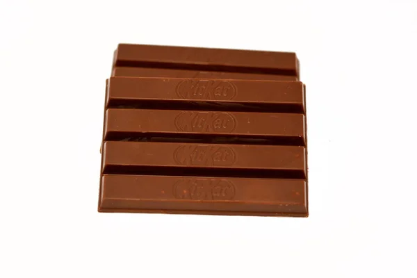 カイロ エジプト 2022年11月7日 ヨークのローンズツリー社が作成したチョコレートで覆われたウェーハバー コンフェクトであるKitkat キットカット ネスレ キットカット チョコレート ウエハ — ストック写真