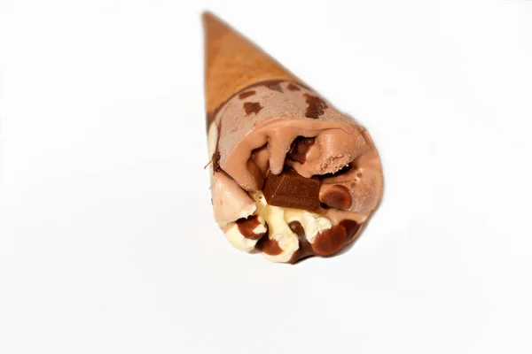 Sorvete Chocolate Cacau Cone Baunilha Com Pedaço Barra Chocolate Cones — Fotografia de Stock