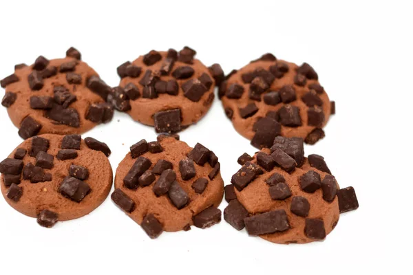 Свежеиспечённое Шоколадное Печенье Кусочками Шоколада Традиционное Шоколадное Печенье Кусочками Изолированной — стоковое фото