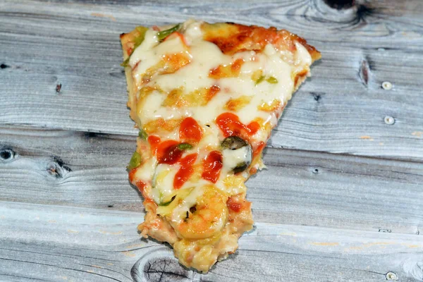 Mořský Ranč Pizza Krevetami Krabí Kousky Rančová Omáčka Plátky Papriky — Stock fotografie