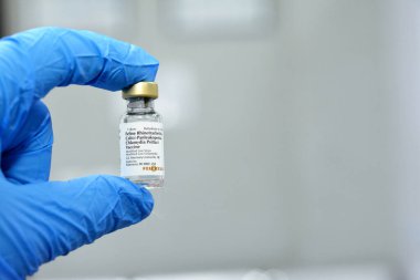 Kahire, Mısır, 8 Aralık 2022: Felocell 4, modifiye edilmiş canlı gergedan aşısı, gergedan virüsü, kalivirüs, panleukopenia virüsü (Johnson Kar Leoparı türü) ve klamidya psittaci