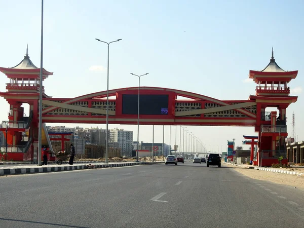 Kahire, Mısır, 7 Aralık 2022: Mısır 'da Shinzo Abe ekseni devriye otoyolu, eski Japon başbakanı Shenzo Abe karayolu üzerinde inşa halindeki bölgelerle isimlendirilmiştir.