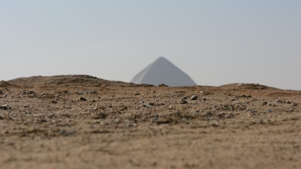Bent Pyramid King Sneferu Unique Example Early Pyramid Development Egypt — стоковое видео