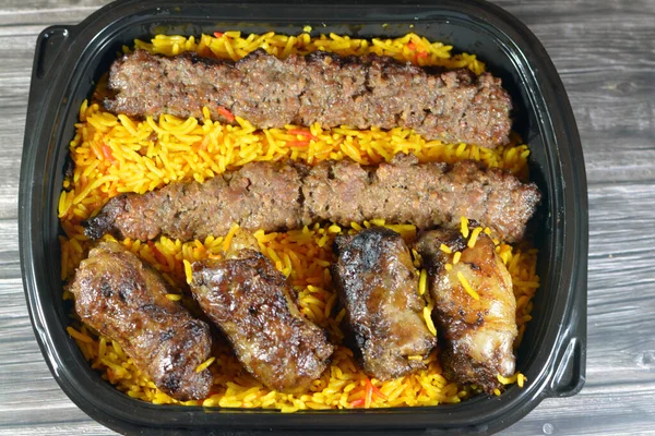 Arabische Keuken Traditioneel Voedsel Rundvlees Kofta Kebab Tarb Kofta Shish — Stockfoto