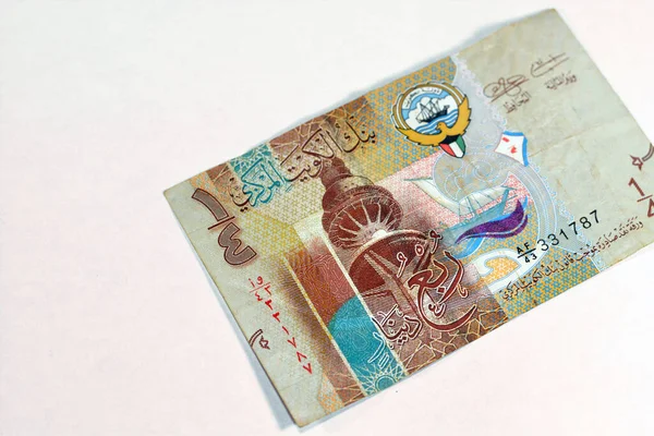 Лицевой Стороне Квартала Кувейта Монеты Коричневой Бумаги Банкноты Деньгами Денежной — стоковое фото