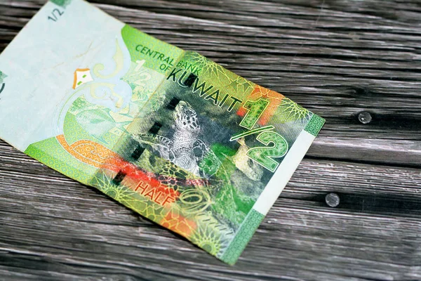 Reverse Side Kuwaiti Half Dinar Green Paper Banknote Cash Money — Stock Photo, Image