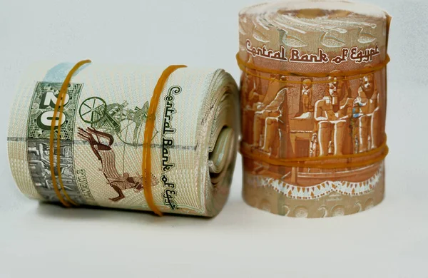 Rotoli Egp Una Sterlina Egiziana Banconote Contanti Cinque Libbre Arrotolate — Foto Stock