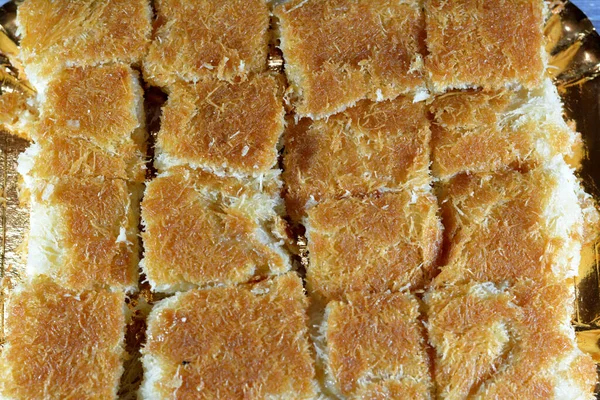 Dessert Traditionnel Moyen Orient Knafeh Konafa Fait Avec Pâte Filée — Photo