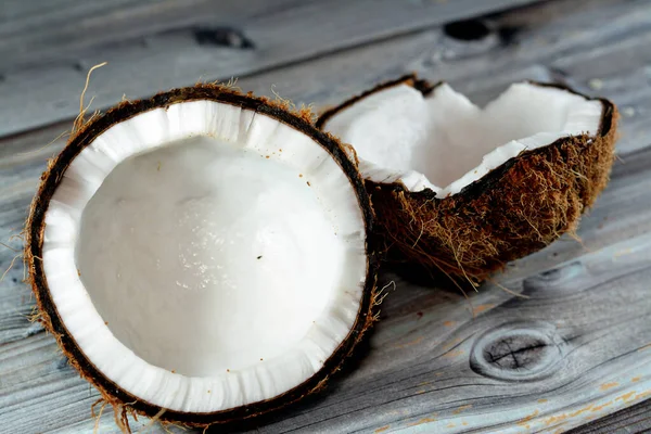 야자나무 코코스 식물학적으로 화장품 의약품 자재를 제공하는 마약이다 — 스톡 사진