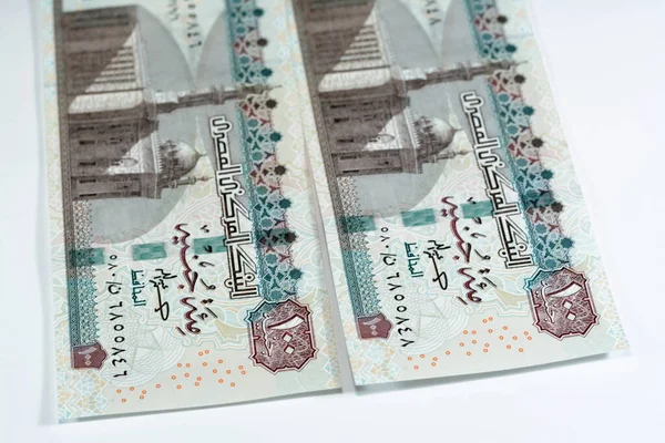 埃及货币100埃及镑 面值100埃及镑 赠与和使用货币概念 使用苏丹哈桑清真寺和狮身人面像的钞票支付和购买 — 图库照片