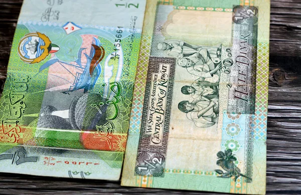 Старий Новий Кувейтський Півдинар Банкноти Грошовий Герб Кувейту Прилади Міняльників — стокове фото