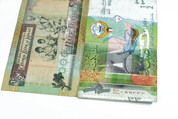 Eski Yeni Kuveyt Yarım Dinar Banknotları Kuveyt Para Dolu Arması — Stok fotoğraf
