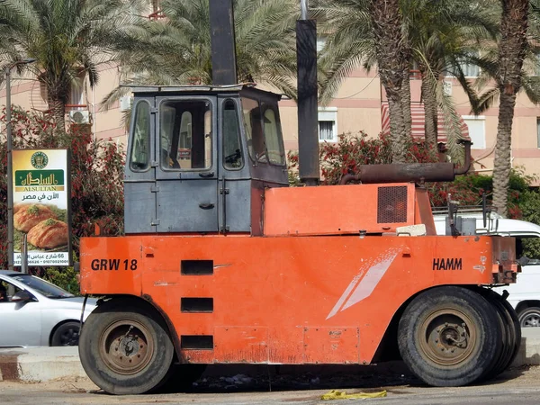 Cairo Egypt April 2023 Wheeled Asphalt Compactor Paver Paver Road — стокове фото
