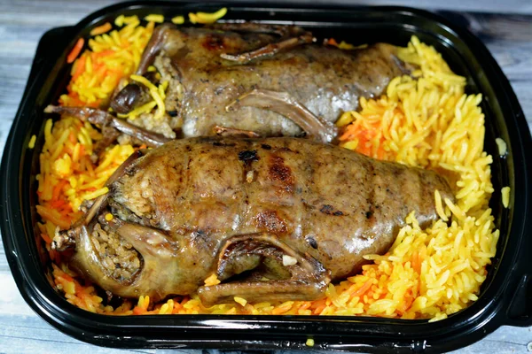 Egípcio Hamam Mahshi Abóbora Recheada Cozinha Árabe Prato Pombo Recheado — Fotografia de Stock