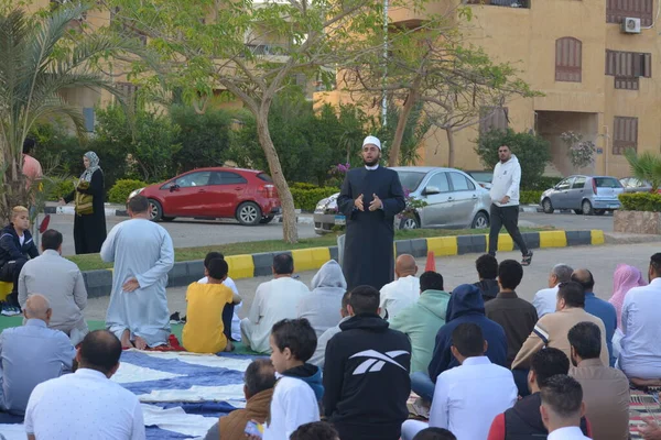 Kairo Mesir April 2023 Seorang Imam Pengkhotbah Masjid Melakukan Idul — Stok Foto