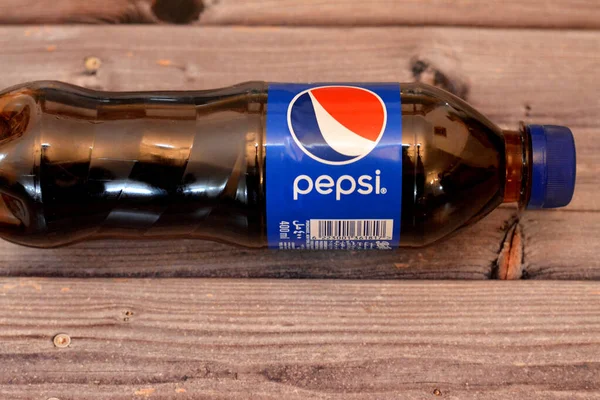 Giza Egyiptom 2023 Április Pepsi Egy Kóla Ízű Műanyag Palack — Stock Fotó
