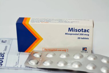 Kahire, Mısır, 3 Mayıs 2023: Sigma 'nın hastane kullanımı için hazırladığı 200 mcg' lik Misoprostol, sentetik prostaglandin, mide tedavisi, duodenal ülser, doğum sancısı ve kürtaja neden olur.