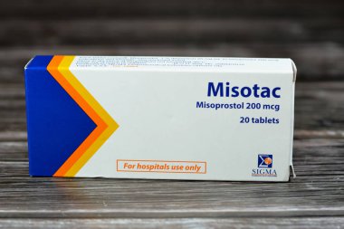 Kahire, Mısır, 3 Mayıs 2023: Sigma 'nın hastane kullanımı için hazırladığı 200 mcg' lik Misoprostol, sentetik prostaglandin, mide tedavisi, duodenal ülser, doğum sancısı ve kürtaja neden olur.