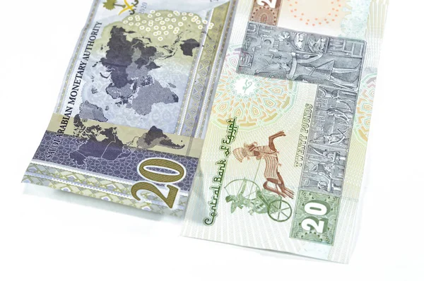 Saudiarabien Sar Tjugo Riyals Sedel Med Tjugo Egyptiska Pounds Räkningar — Stockfoto