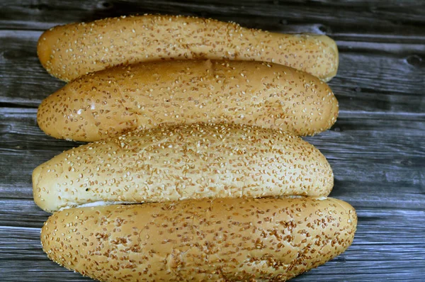 Dlouhý Sezamový Chléb Čerstvý Pečený Bochník Chleba Francouzské Fino Připravené — Stock fotografie