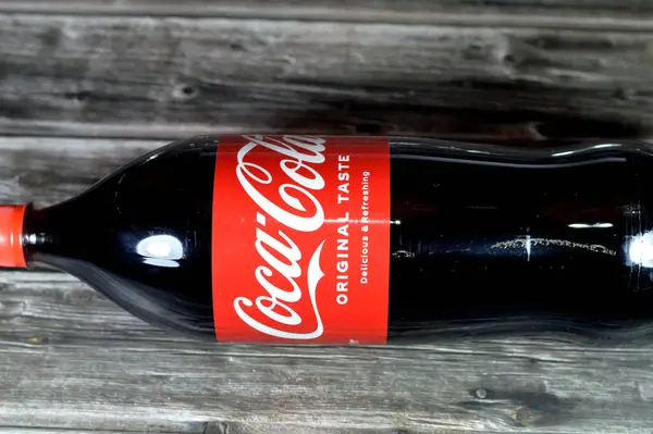 Cairo Egito Julho 2023 Coca Cola Garrafa Plástico Coca Cola — Fotografia de Stock