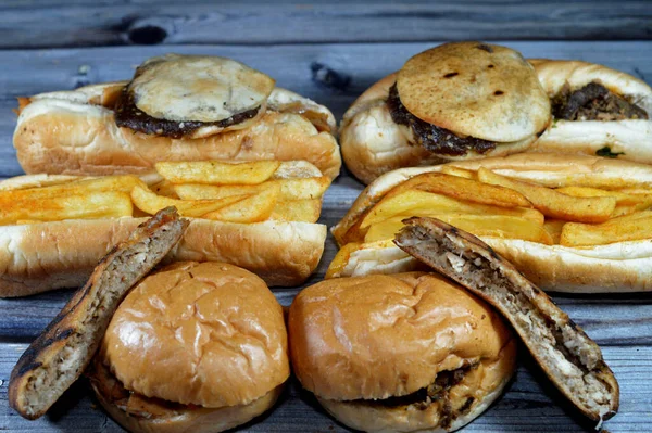 Vários Sanduíches Sanduíches Shawarma Carne Frango Carne Bovina Hawawshi Tradicional — Fotografia de Stock