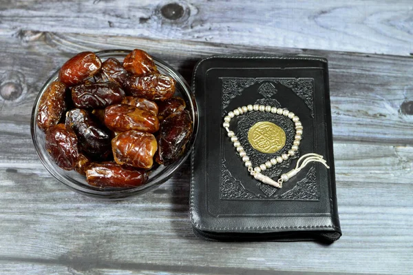Ramadan Hintergrund Ajwa Datteln Eine Sorte Des Palmdatums Das Iftar — Stockfoto