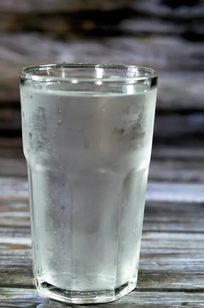 Çmek Için Saf Taze Soğutulmuş Soğuk Kimyasal Formülü H2O Olan — Stok fotoğraf