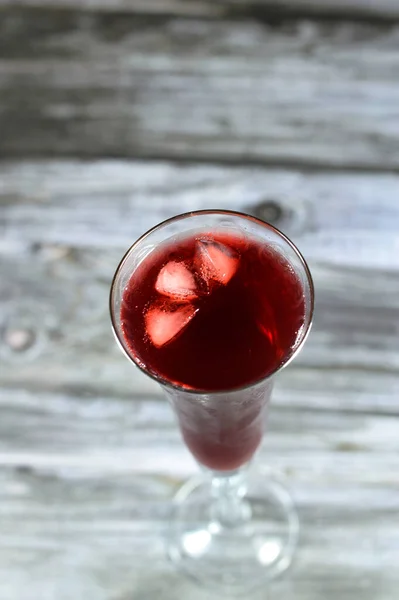 Frisches Gekühltes Roselle Saftglas Aus Kochend Getrockneten Roselle Kräutern Wasser — Stockfoto